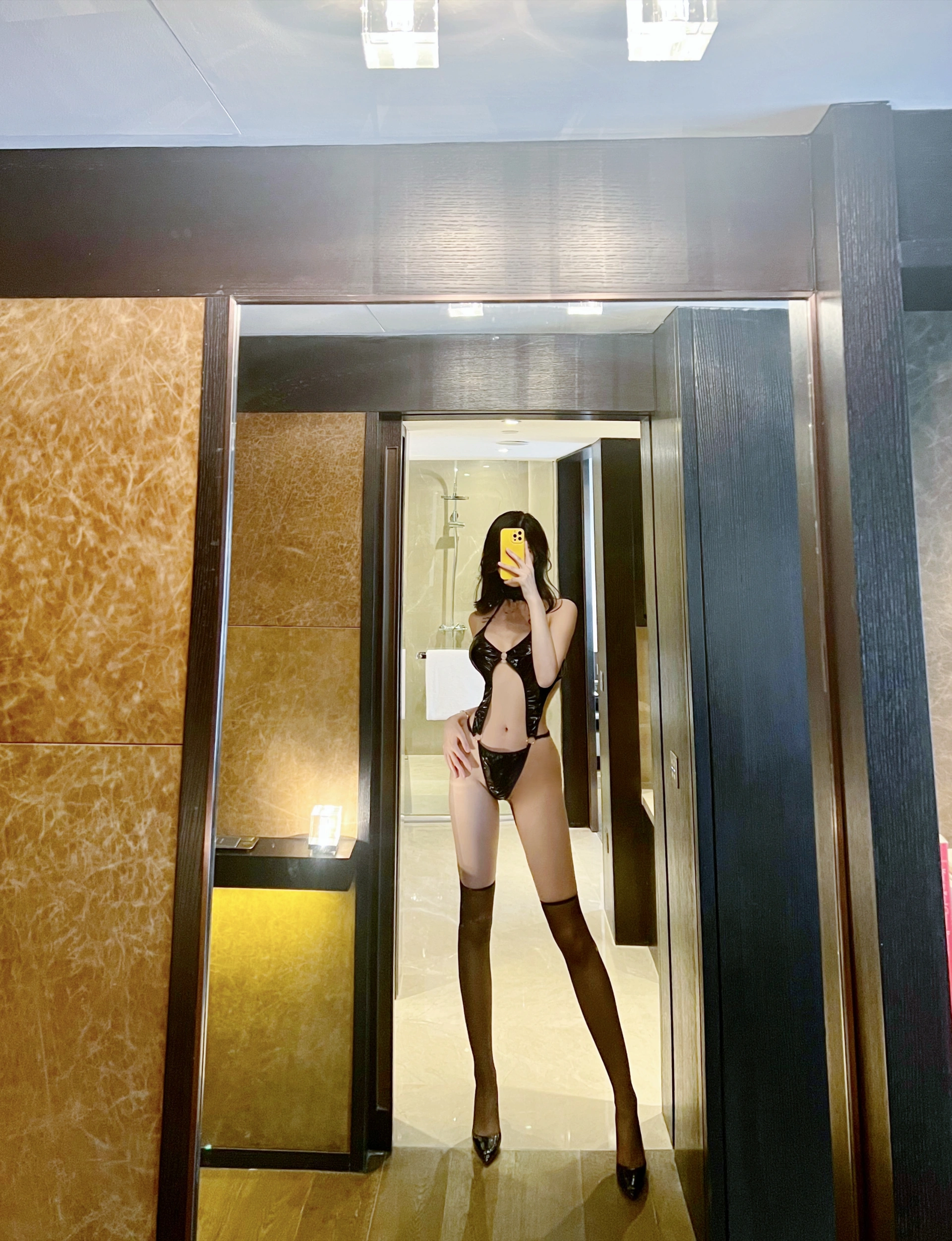 039.葛征GEZHENG – 红底高跟 0